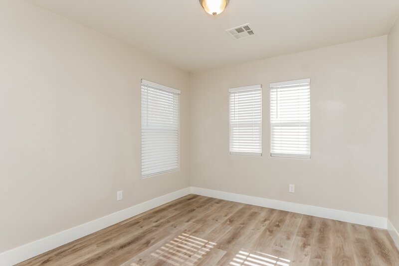 1,875/Mo, 228 Big Cliff Ave North Las Vegas, NV 89031 Bedroom View