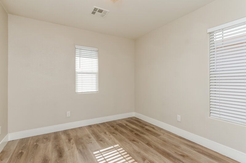 1,875/Mo, 228 Big Cliff Ave North Las Vegas, NV 89031 Bedroom View 2