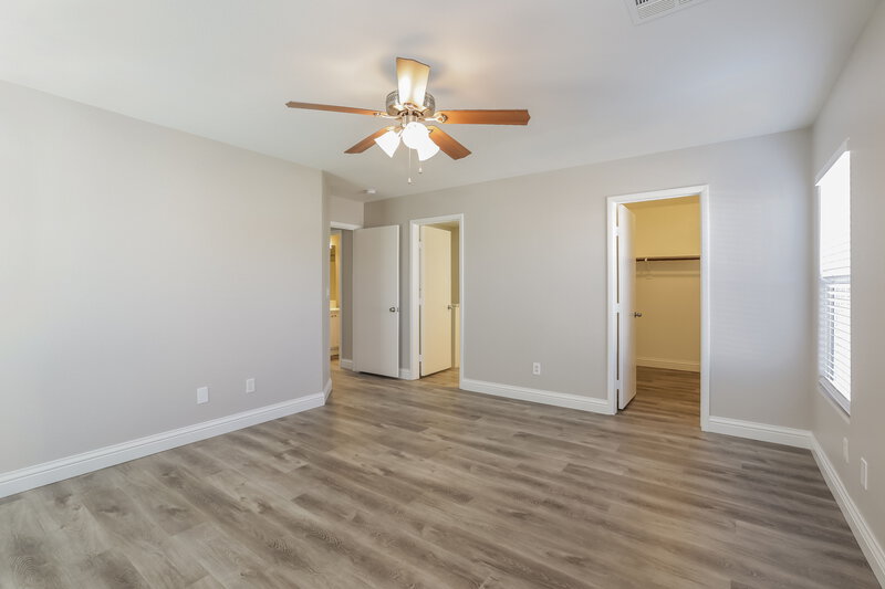 2,355/Mo, 6218 Lone Cypress Ct Las Vegas, NV 89141 Main Bedroom View