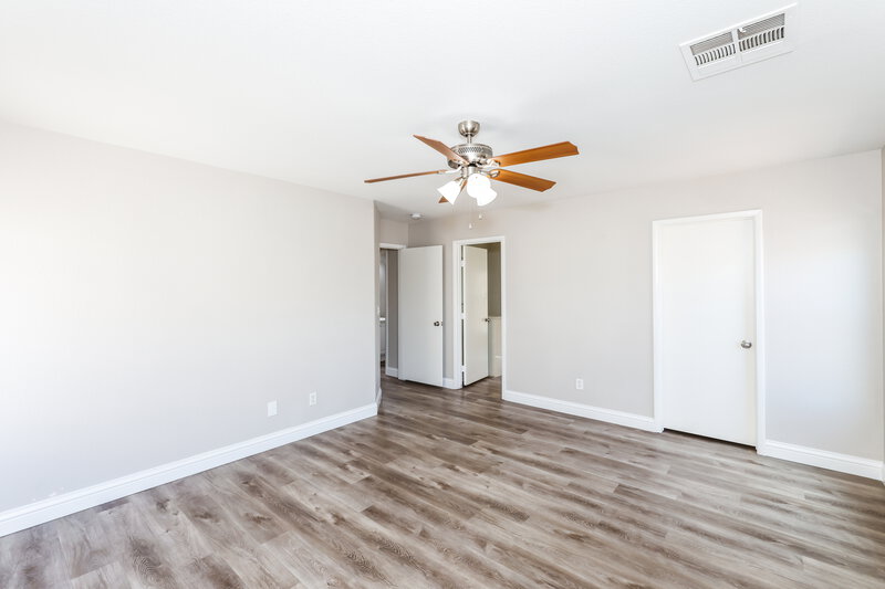 2,130/Mo, 6218 Lone Cypress Ct Las Vegas, NV 89141 Main Bedroom View 2