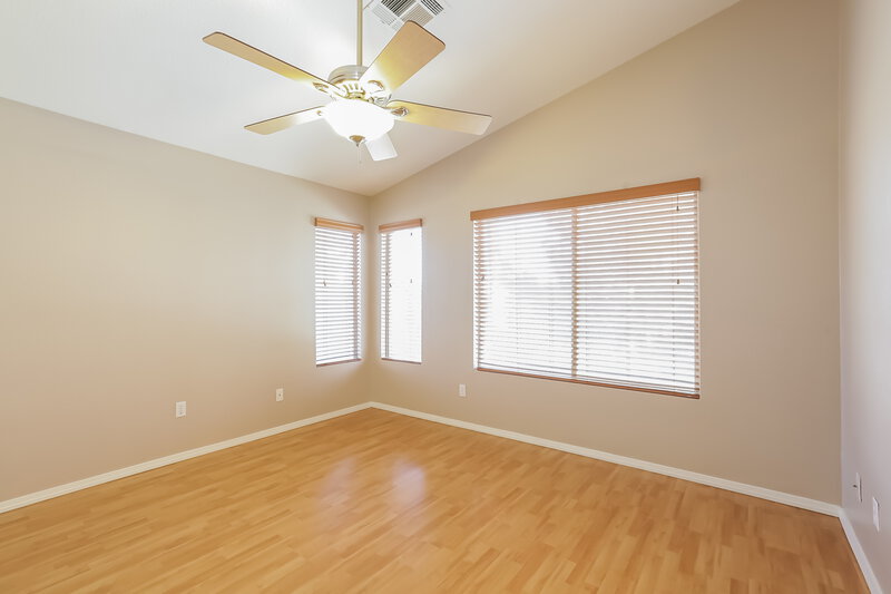 2,520/Mo, 55 Tanglewood Dr Henderson, NV 89012 Primary Bedroom View 2