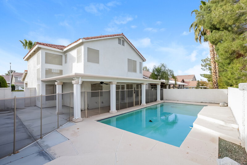 2,520/Mo, 55 Tanglewood Dr Henderson, NV 89012 Rear View