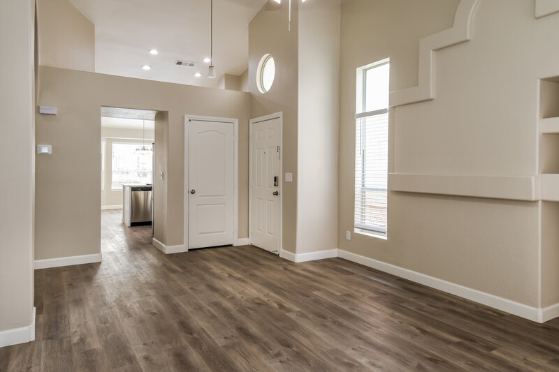 1,950/Mo, 1862 Oak Bluffs Ave North Las Vegas, NV 89032 Living Room View 2