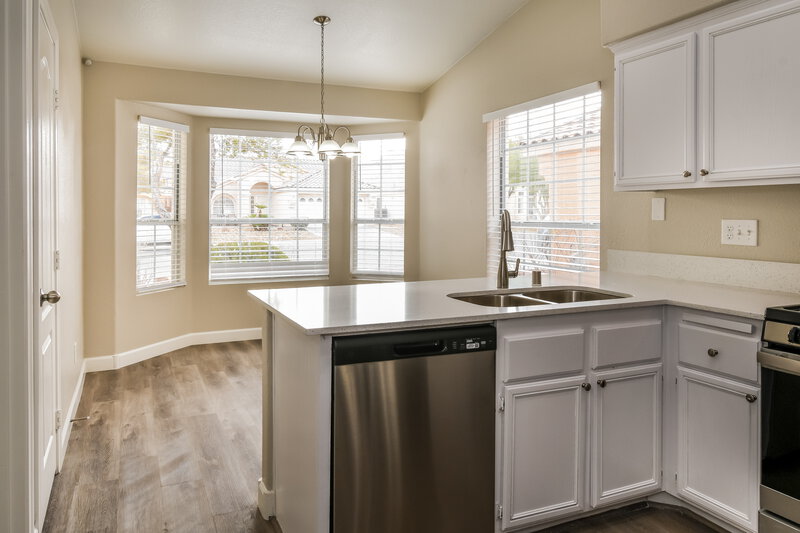 1,950/Mo, 1862 Oak Bluffs Ave North Las Vegas, NV 89032 Kitchen View 2