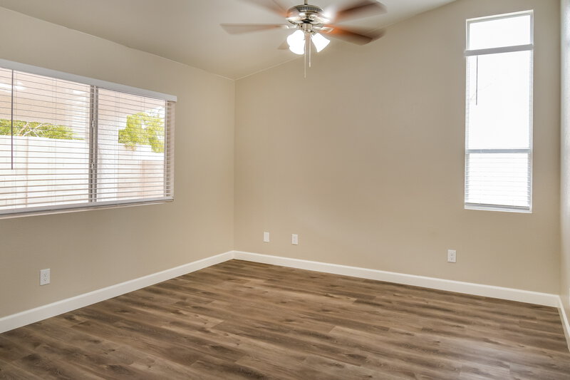 1,950/Mo, 1862 Oak Bluffs Ave North Las Vegas, NV 89032 Main Bedroom View 2