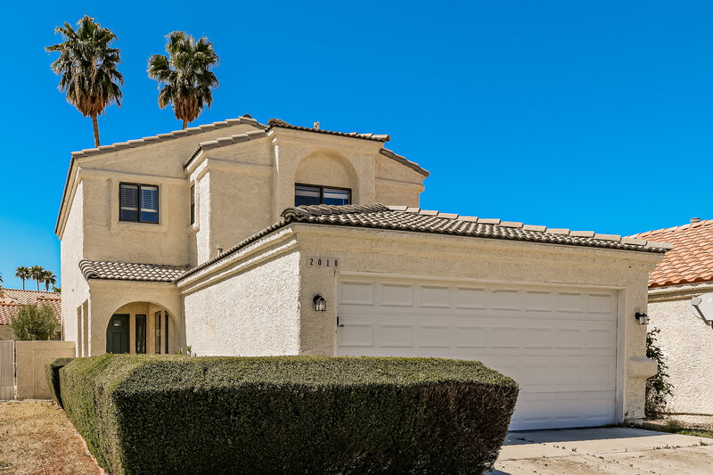 2,260/Mo, 2010 Waverly Cir Henderson, NV 89014 Front View
