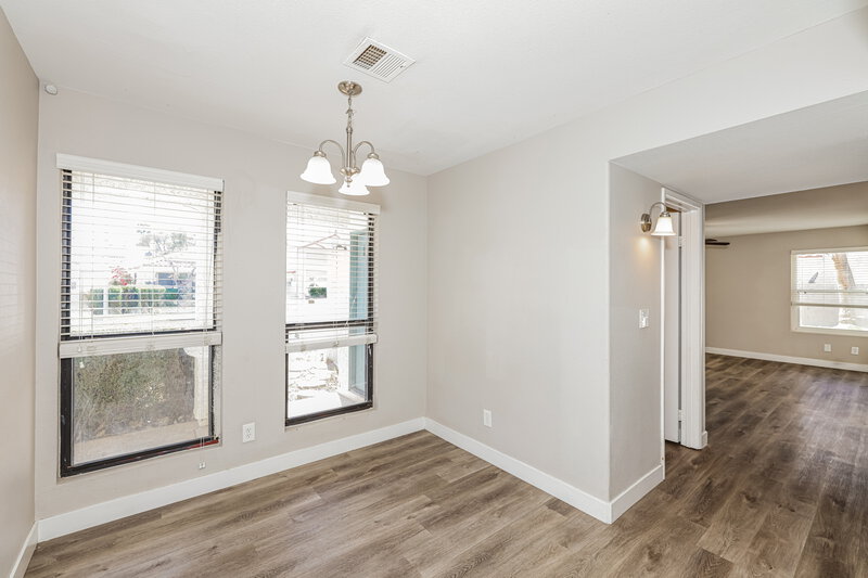 2,260/Mo, 2010 Waverly Cir Henderson, NV 89014 Dining Room View