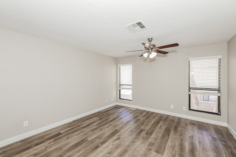 2,260/Mo, 2010 Waverly Cir Henderson, NV 89014 Main Bedroom View