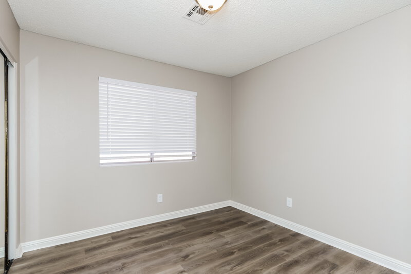 2,295/Mo, 2551 Wolverton Ave Henderson, NV 89074 Bedroom View 2