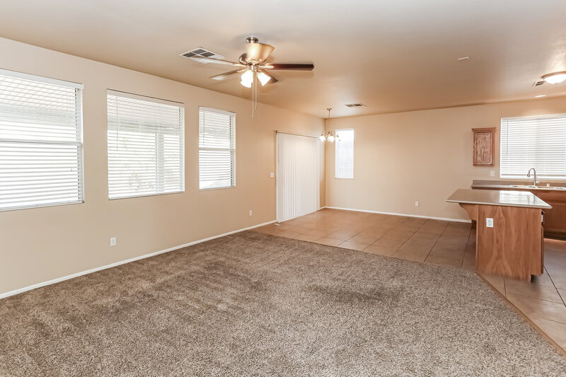 1,900/Mo, 6013 Deep Blue St North Las Vegas, NV 89031 Living Room View