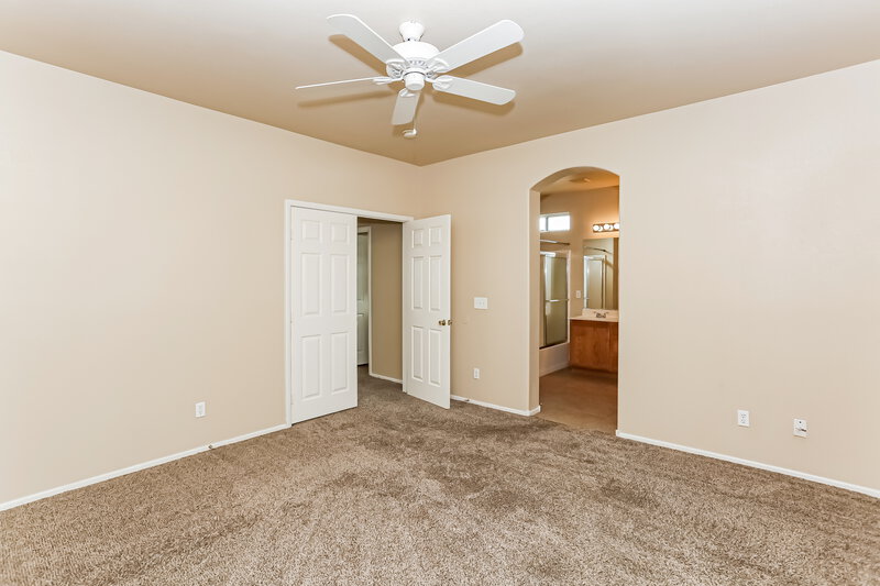 1,900/Mo, 6013 Deep Blue St North Las Vegas, NV 89031 Main Bedroom View 2