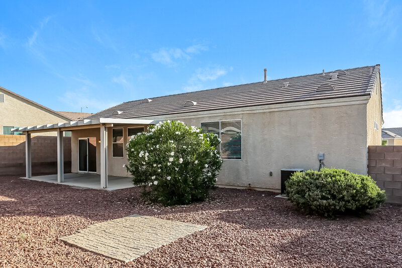 1,900/Mo, 6013 Deep Blue St North Las Vegas, NV 89031 Rear View