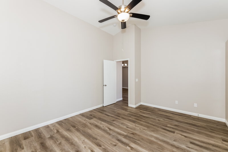 2,060/Mo, 1604 Watercreek Dr North Las Vegas, NV 89032 Main Bedroom View 2
