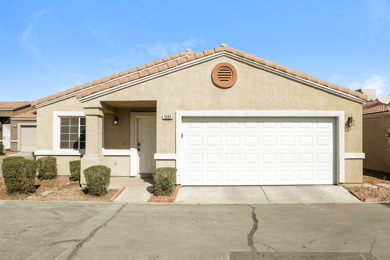 1,930/Mo, 5269 Mineral Lake Dr Las Vegas, NV 89122 External View