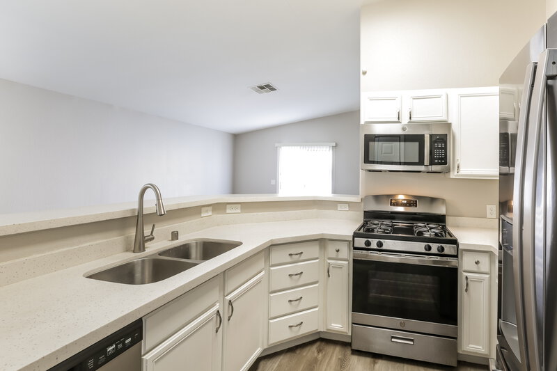 1,930/Mo, 5269 Mineral Lake Dr Las Vegas, NV 89122 Kitchen View 2