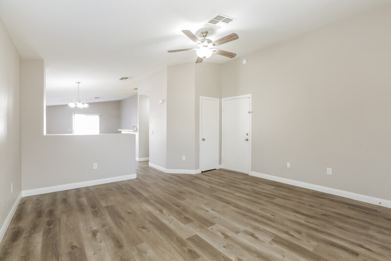 1,930/Mo, 5269 Mineral Lake Dr Las Vegas, NV 89122 Sitting Room View 2