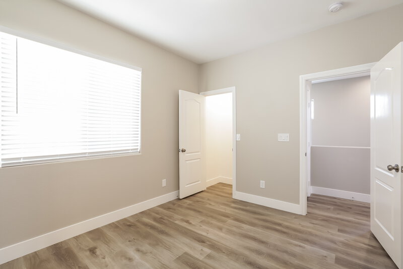 1,890/Mo, 3525 Tesoro Del Valle Ct North Las Vegas, NV 89081 Bedroom View 2