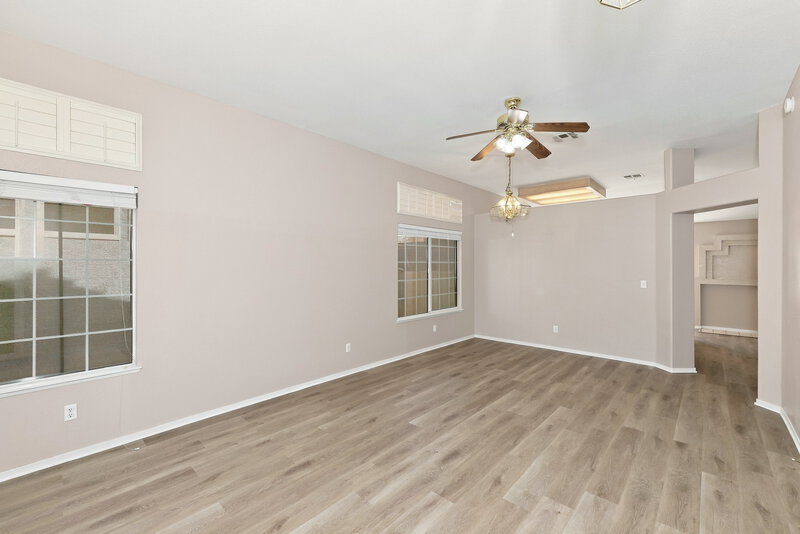 2,580/Mo, 265 Prairie Rose St Henderson, NV 89015 Living Room View