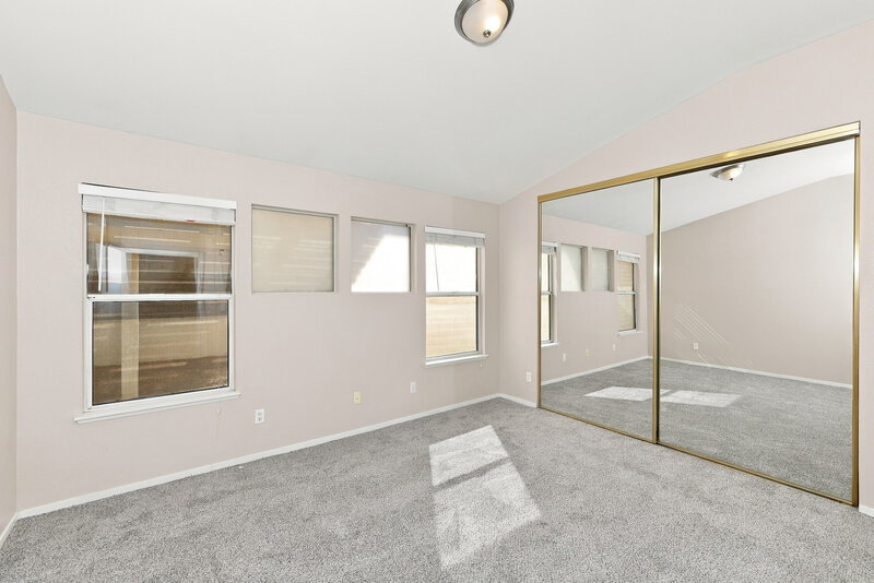 2,580/Mo, 265 Prairie Rose St Henderson, NV 89015 Primary Bedroom View