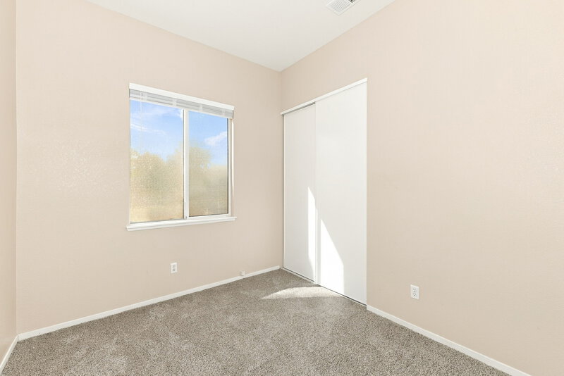 2,580/Mo, 265 Prairie Rose St Henderson, NV 89015 Bedroom View
