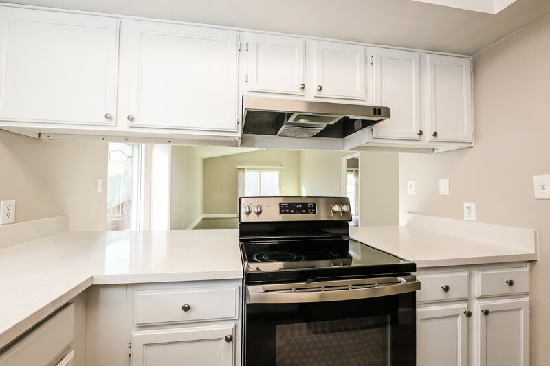 1,930/Mo, 224 Jon Belger Dr Las Vegas, NV 89145 Kitchen View 2