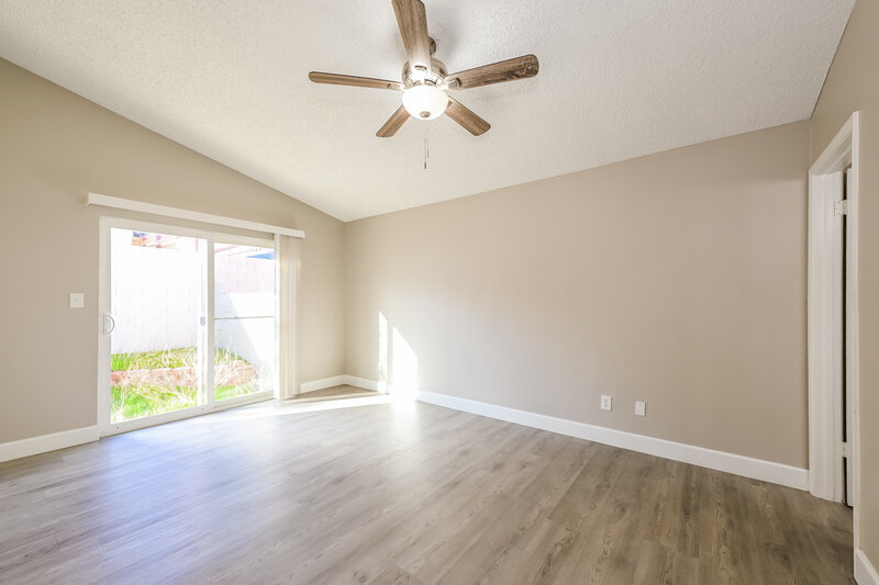 1,930/Mo, 224 Jon Belger Dr Las Vegas, NV 89145 Main Bedroom View