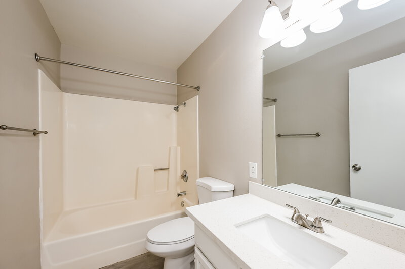 1,930/Mo, 224 Jon Belger Dr Las Vegas, NV 89145 Main Bathroom View