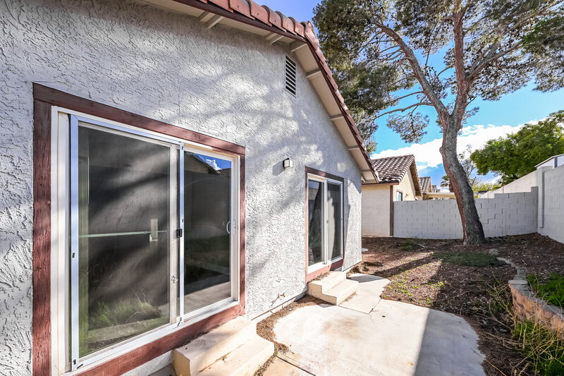 1,930/Mo, 224 Jon Belger Dr Las Vegas, NV 89145 Rear View 2