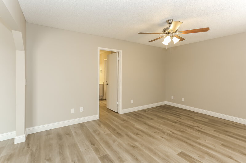 2,065/Mo, 6533 Faith Peak Dr Las Vegas, NV 89108 Main Bedroom View 2