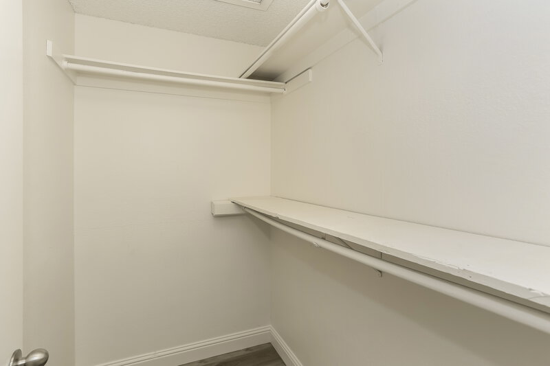 2,065/Mo, 6533 Faith Peak Dr Las Vegas, NV 89108 Walk In Closet View