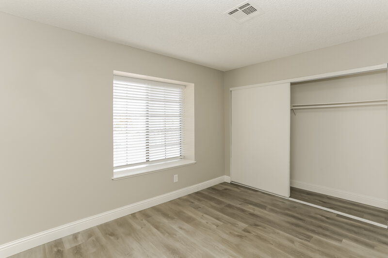 2,065/Mo, 6533 Faith Peak Dr Las Vegas, NV 89108 Bedroom View 2