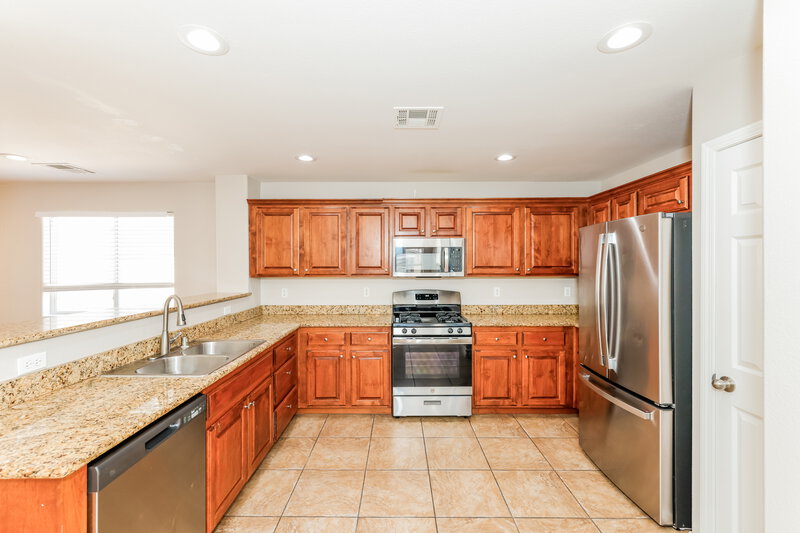 2,185/Mo, 5714 Old Colony Dr Las Vegas, NV 89139 Kitchen View