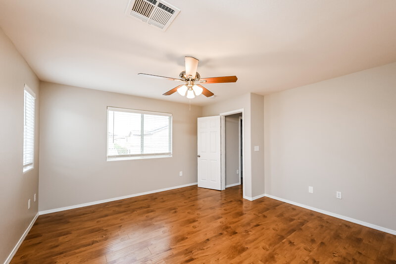 3,130/Mo, 5714 Old Colony Dr Las Vegas, NV 89139 Main Bedroom View 2