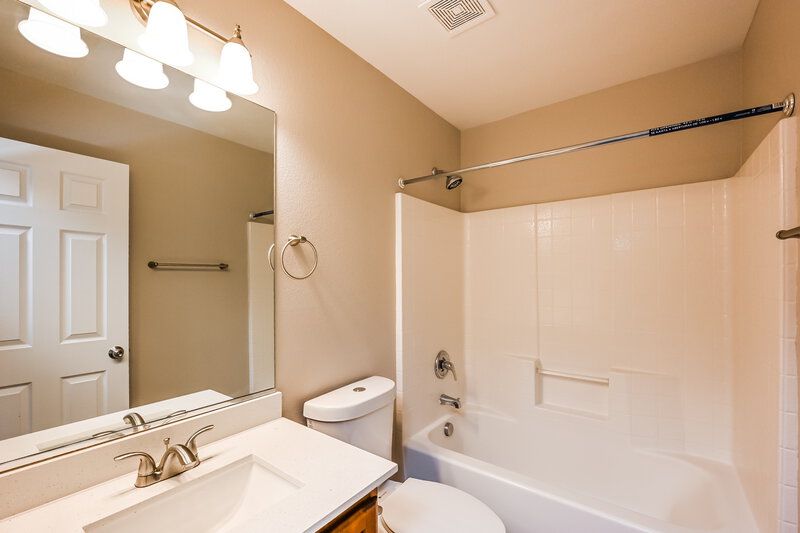 3,130/Mo, 5714 Old Colony Dr Las Vegas, NV 89139 Bathroom View