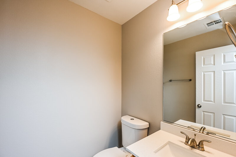 3,130/Mo, 5714 Old Colony Dr Las Vegas, NV 89139 Bathroom View 2