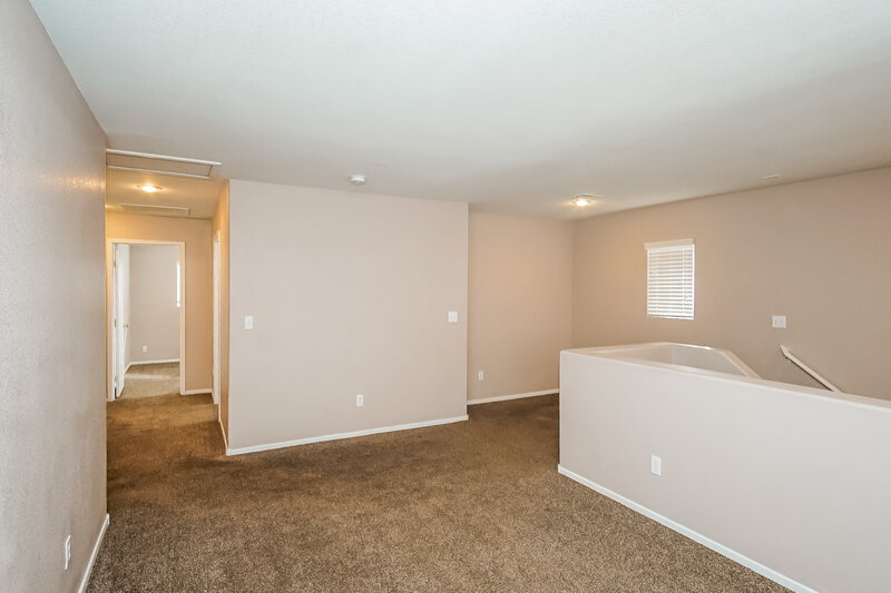 2,115/Mo, 6192 Windmill Island Ave Las Vegas, NV 89139 Loft View