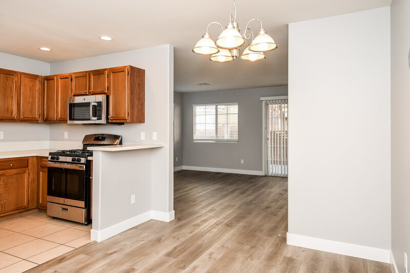 1,830/Mo, 5371 Harvest Breeze Rd Las Vegas, NV 89118 Dining Room View