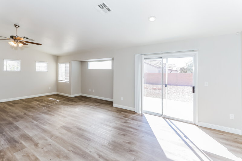 1,990/Mo, 4037 W Delhi Ave North Las Vegas, NV 89032 Living Room View
