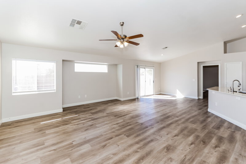 1,990/Mo, 4037 W Delhi Ave North Las Vegas, NV 89032 Living Room View 2