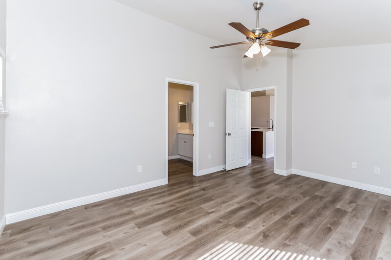 1,990/Mo, 4037 W Delhi Ave North Las Vegas, NV 89032 Main Bedroom View 2