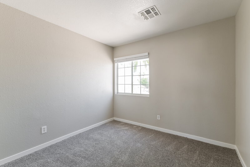 0/Mo, 2205 Farmouth Cir North Las Vegas, NV 89032 Bedroom View 3