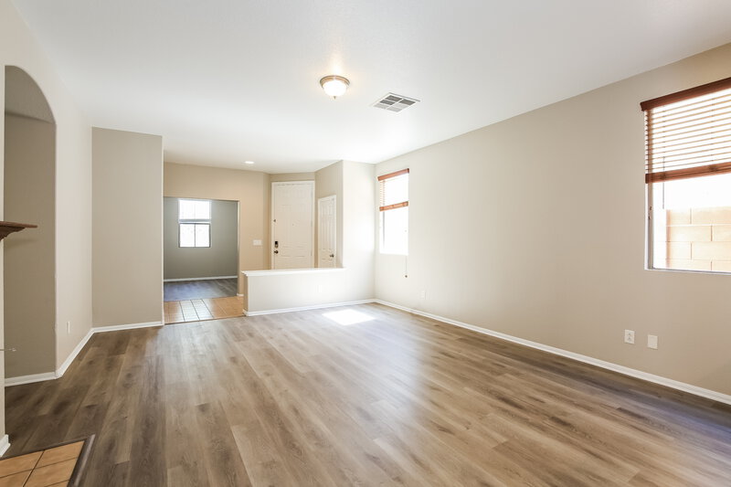 1,945/Mo, 4344 Desert Home Ave North Las Vegas, NV 89085 Living Room View