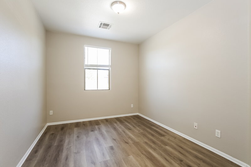 1,945/Mo, 4344 Desert Home Ave North Las Vegas, NV 89085 Den View