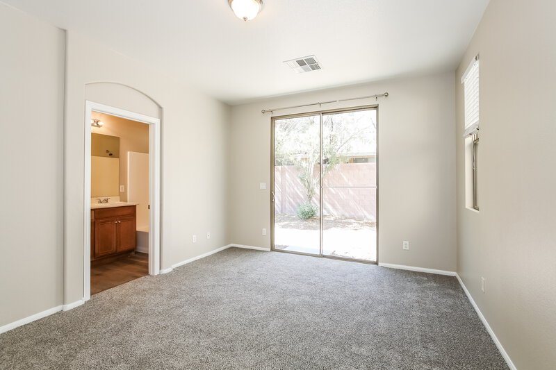 1,945/Mo, 4344 Desert Home Ave North Las Vegas, NV 89085 Main Bedroom View
