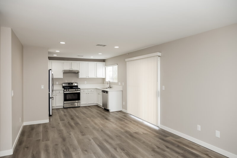 2,035/Mo, 9534 Swiss Stone Ct Las Vegas, NV 89123 Kitchen View