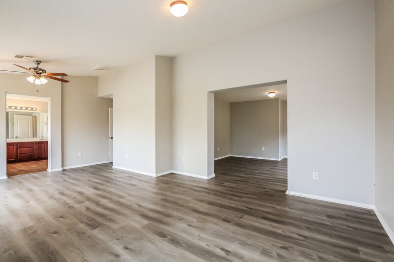 3,035/Mo, 4221 Cape Eagle Ave North Las Vegas, NV 89084 Main Bedroom View 2