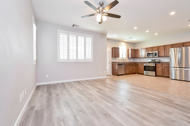 1,910/Mo, 10521 W Gilmore Ave Las Vegas, NV 89129 Dining Room View