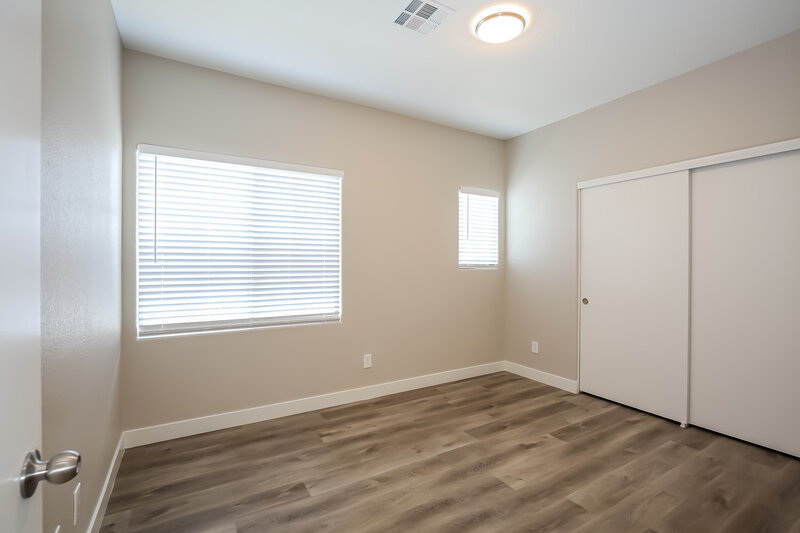 2,100/Mo, 6332 Tim English St North Las Vegas, NV 89031 Bedroom View 2
