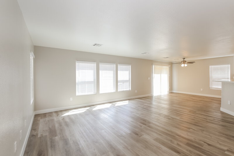 2,035/Mo, 213 Snow Dome Ave North Las Vegas, NV 89031 Living Room View 2