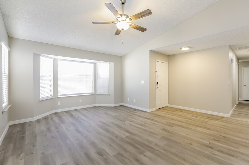 2,060/Mo, 5600 Shuttle Ct Las Vegas, NV 89103 Living Room View 2